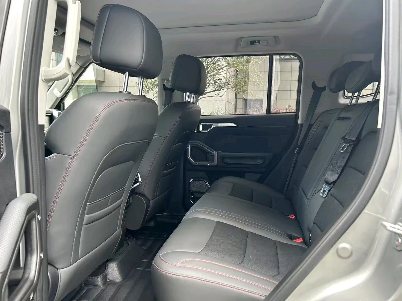 Jetour 2023 Travelers 1.5T Two-Drive Discovery PRO Automatic Gear 5