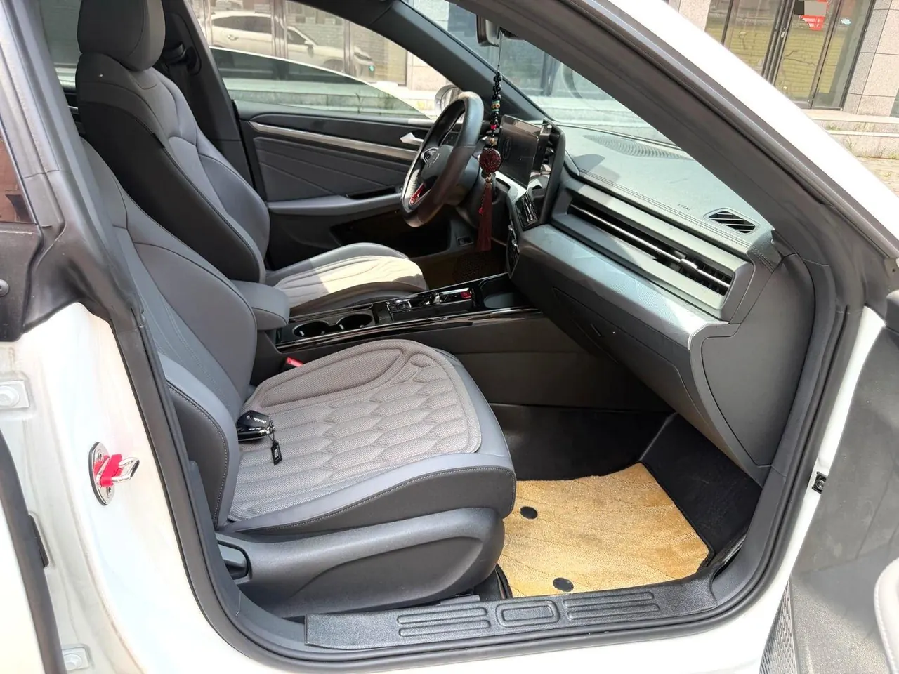 Volkswagen 2026 Ling Du L 1.5TSI 300TSI Ling Feng Edition Automatic Gear 4