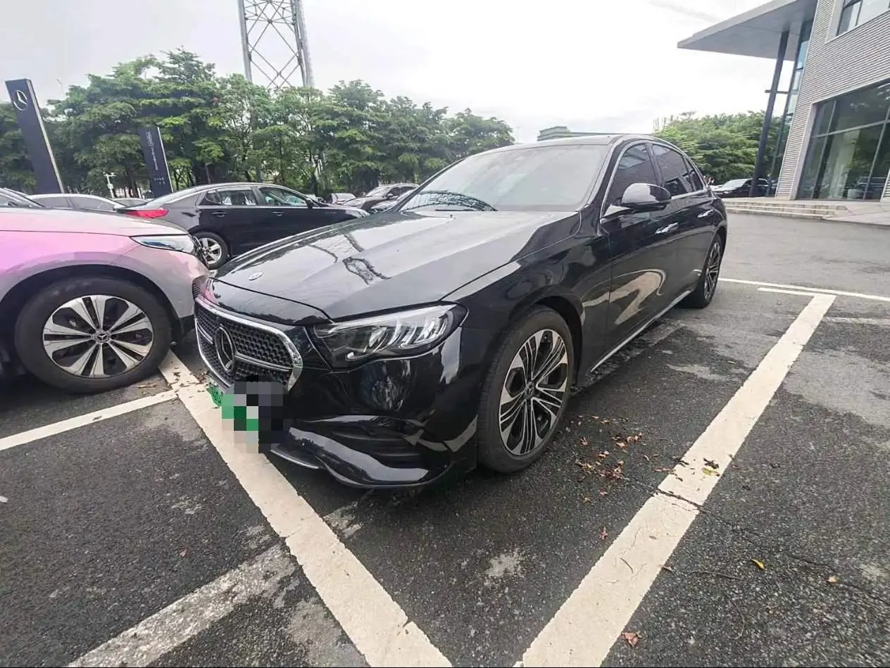 Mercedes Benz E-Class New Energy 2024 E 350 e L 2.0T Sports Automatic - View 1