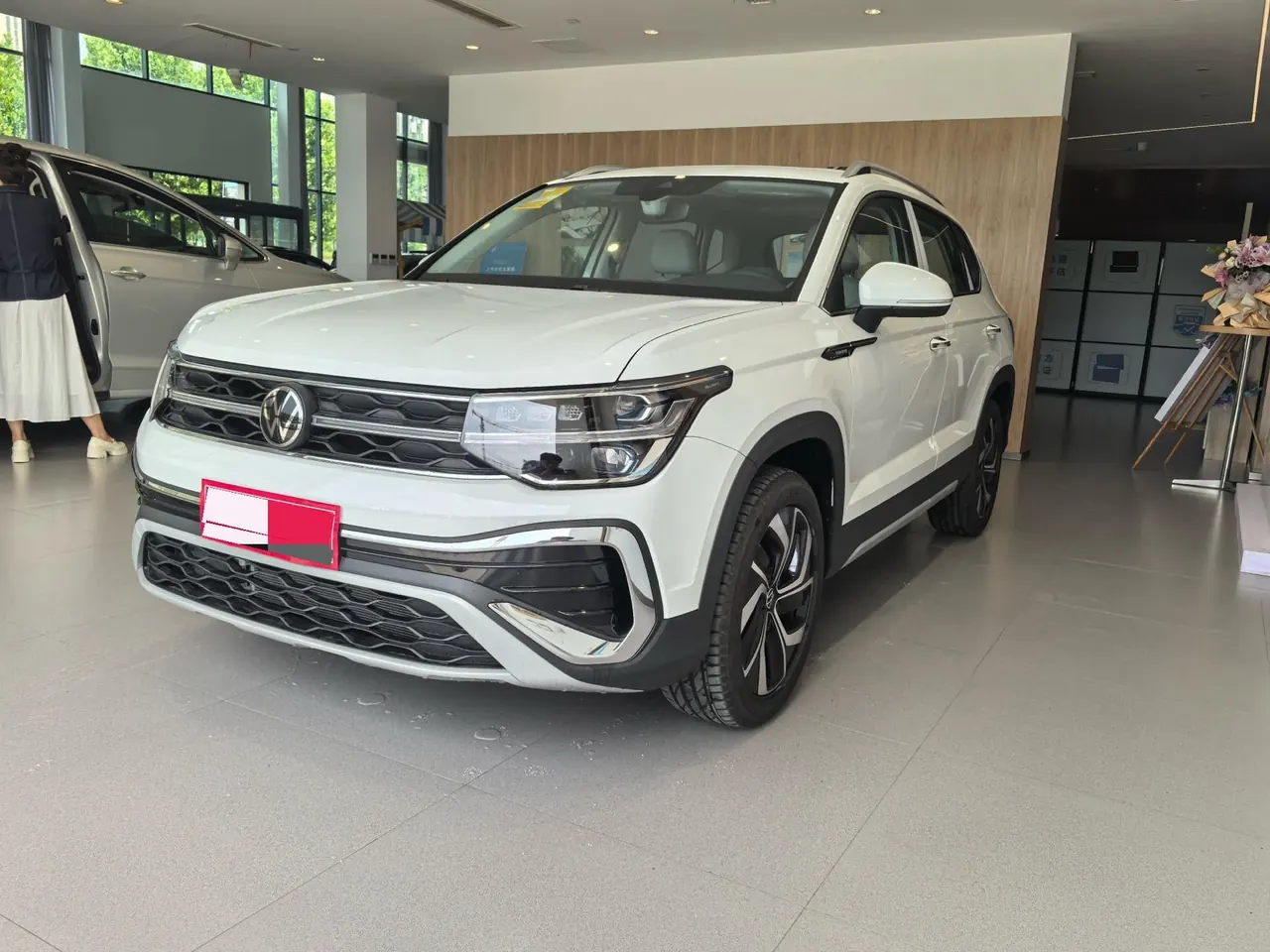 Volkswagen 2024 Tuyue 1.5TSI 300TSI Two-Drive Full Moon Edition Automatic Gear - View 1