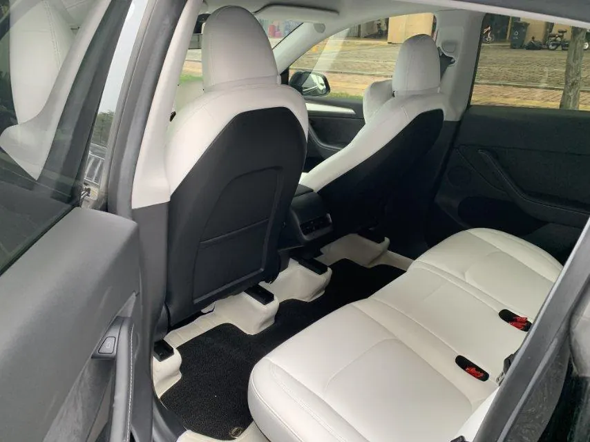 Tesla 2022 Model Y rear-wheel drive version (facelift) automatic gear 4