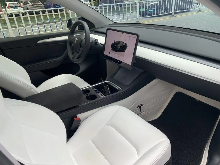 Tesla 2022 Model Y rear-wheel drive version (facelift) automatic gear 5
