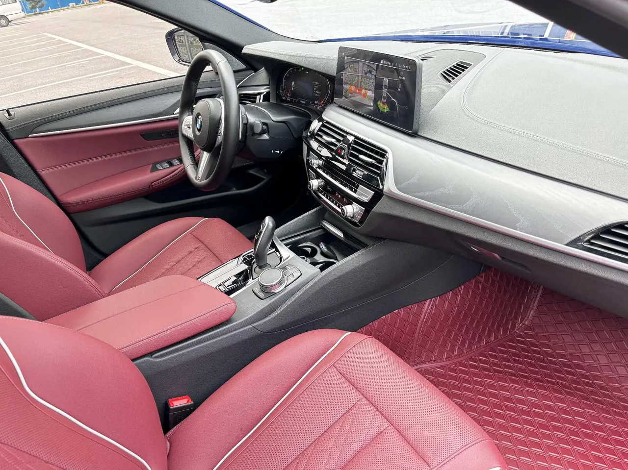 BMW 5 Series 2023 530Li 2.0T Leading M Sports Suit Automatic Gear 13