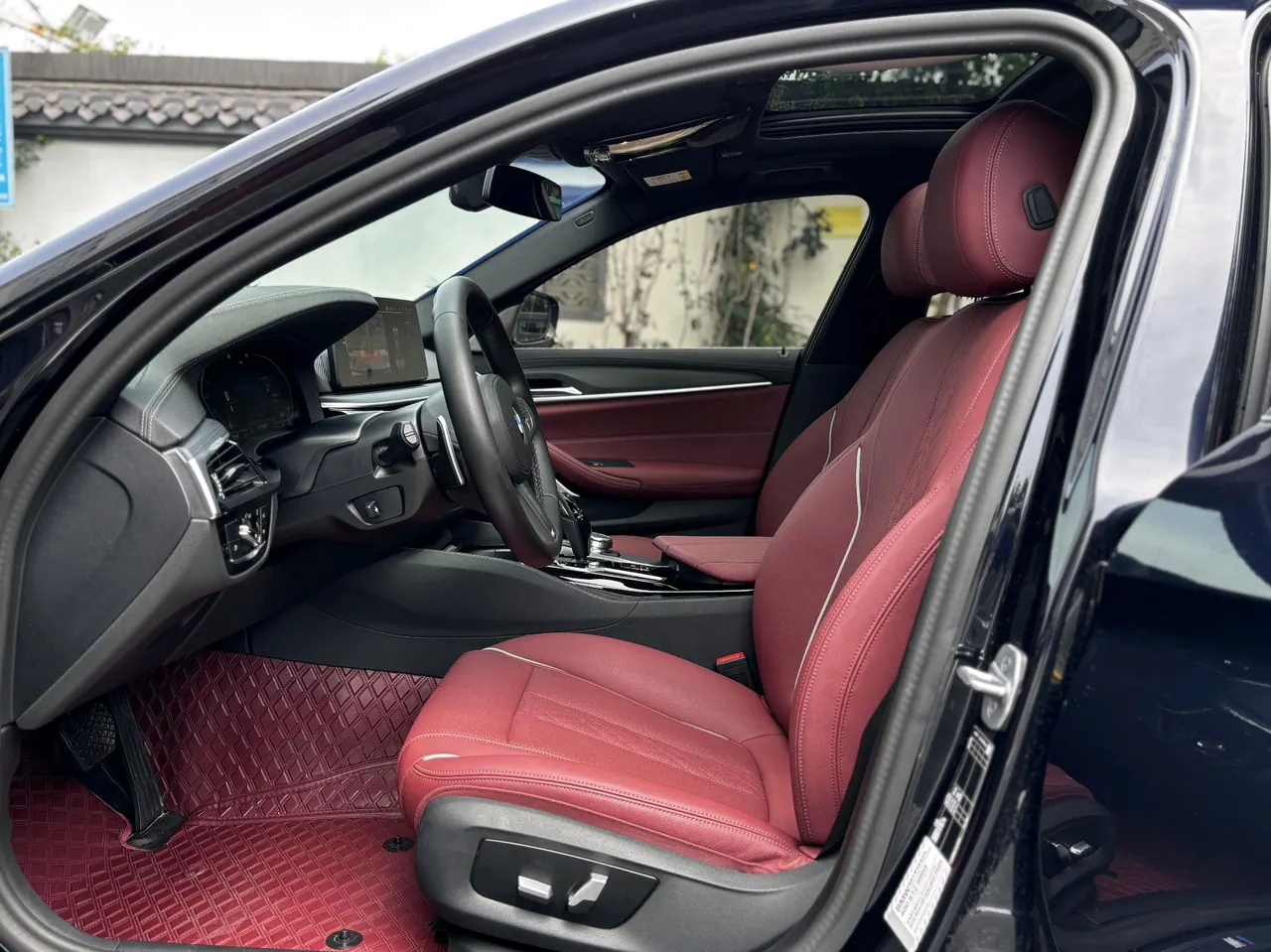 BMW 5 Series 2023 530Li 2.0T Leading M Sports Suit Automatic Gear 9