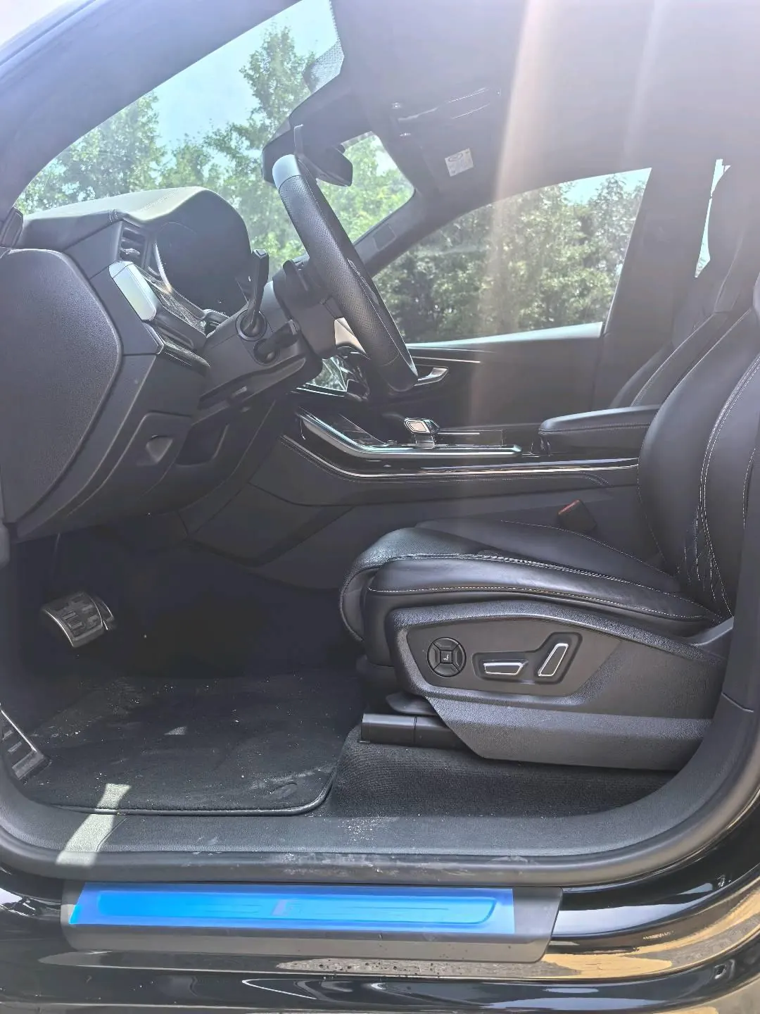 Audi Q8 (Imported) 2022 Q8 48V 3.0TFSI 55TFSI Ice and Snow Sports Edition Automatic Gear 4