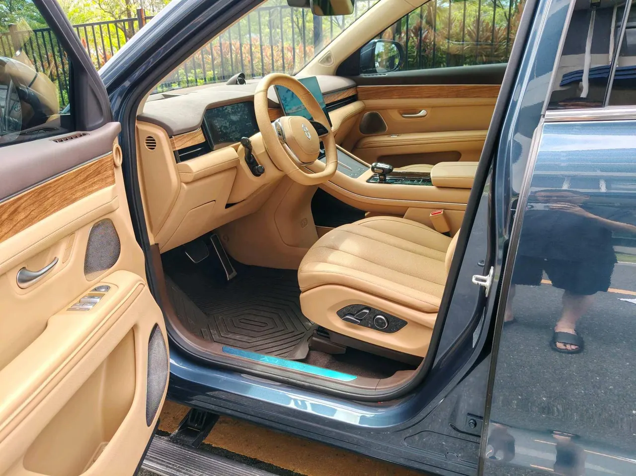 AITO 2024 AITO M7 Smart Drive Rear Drive Ultra Edition 5-seat Automatic Gear 8