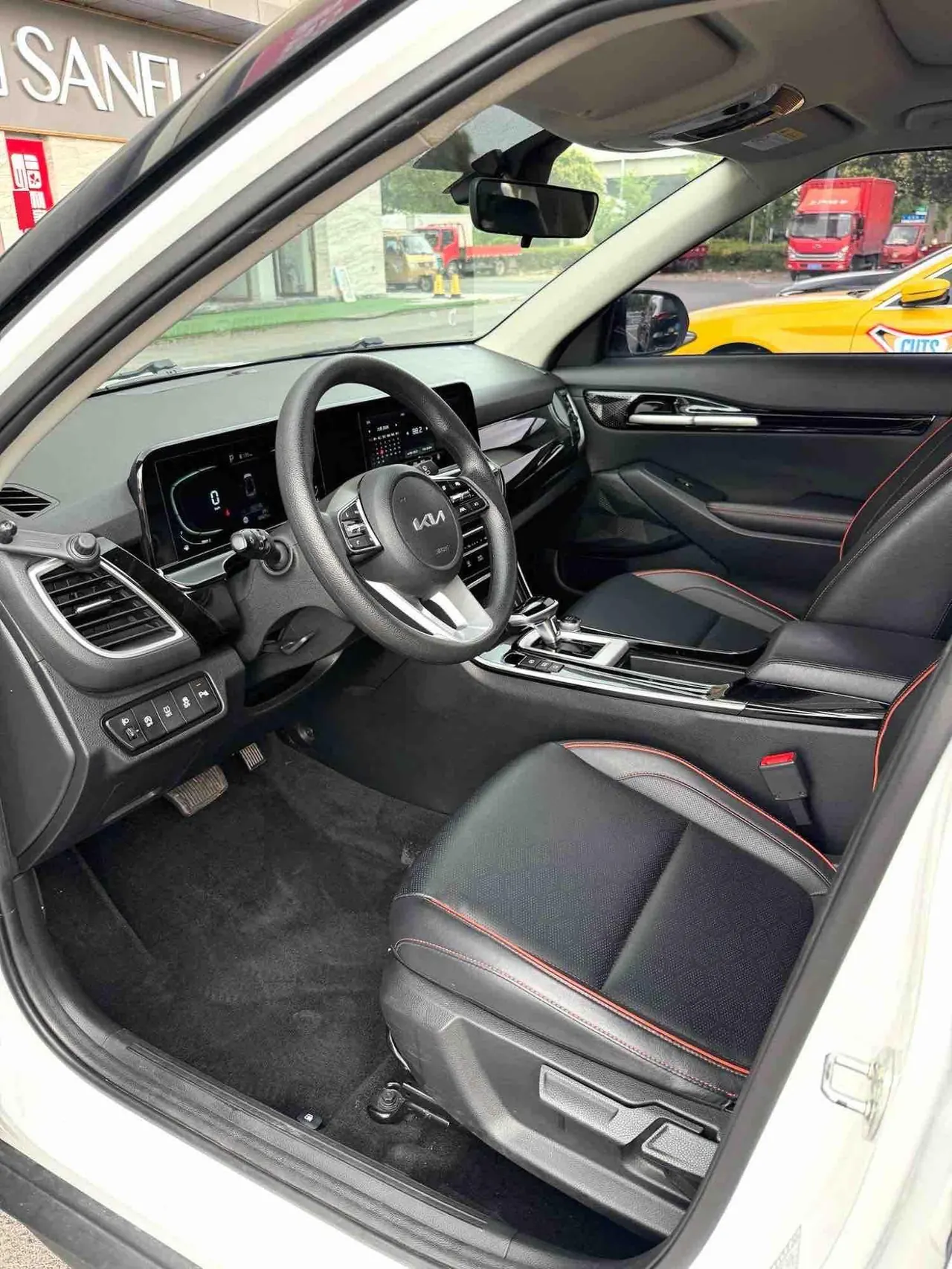 Kia 2023 Setus 1.5 Stepless Deluxe Edition Automatic Transmission 4