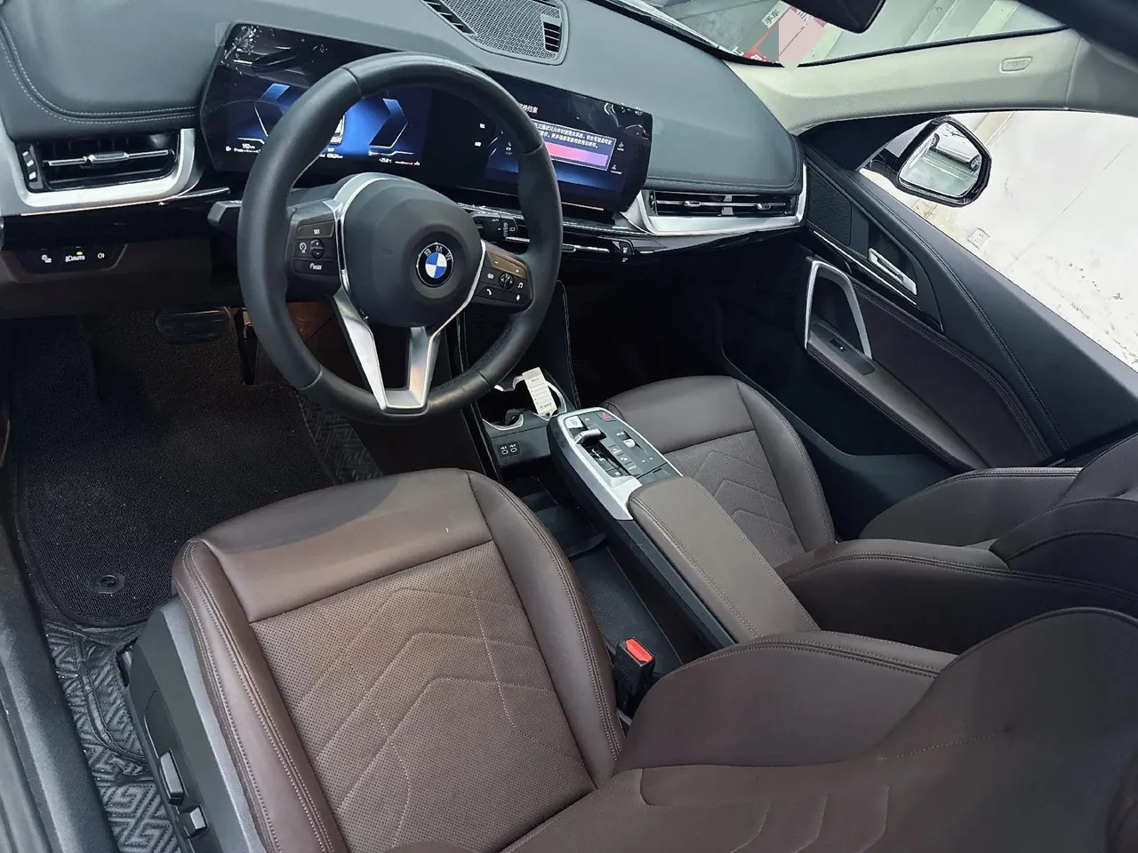BMW 2023 X1 sDrive20Li 1.5T X Design Package Automatic Transmission 4