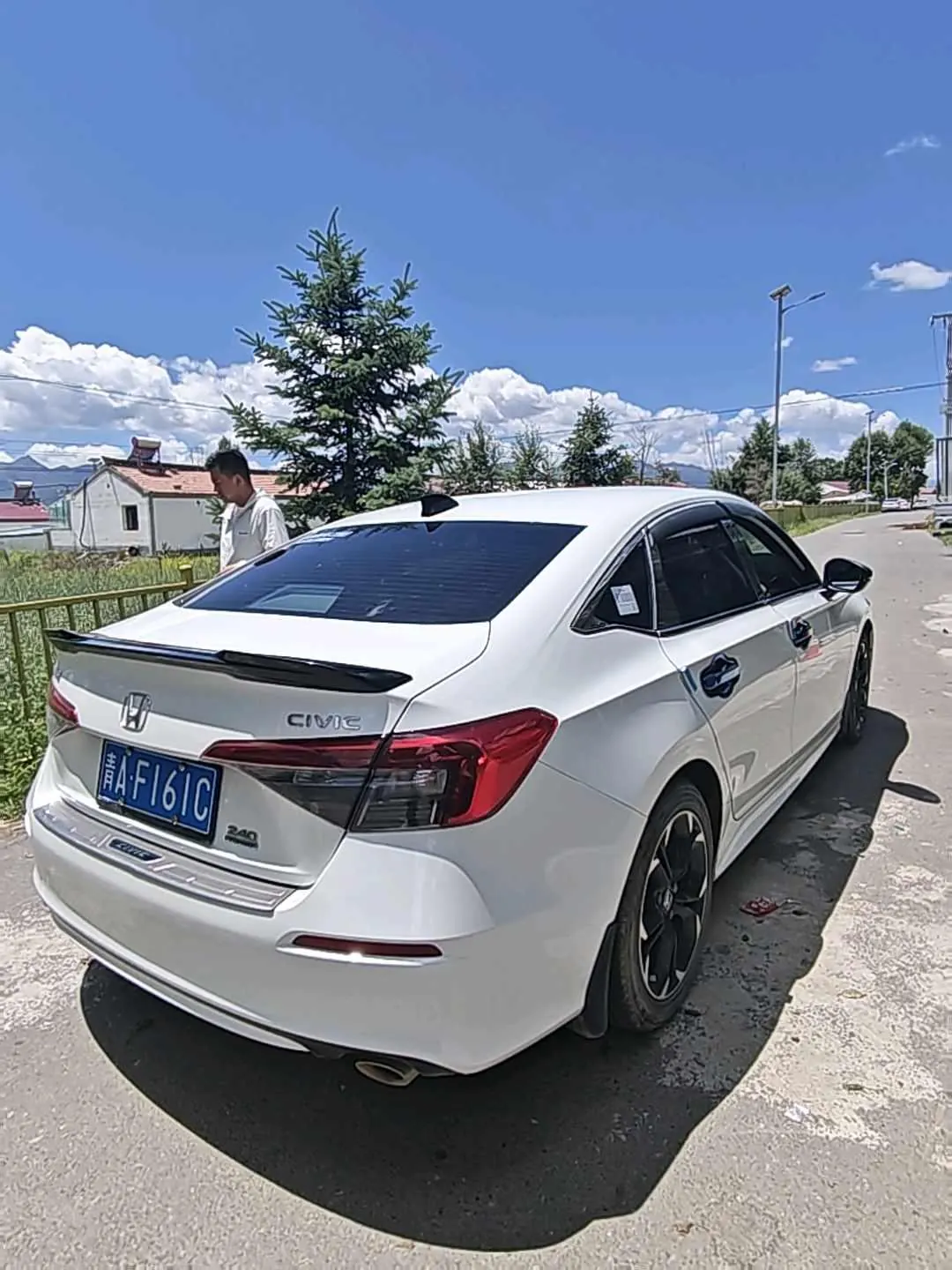 Honda 2023 Civic 1.5T CVT 240TURBO Sporty Edition Automatic 3