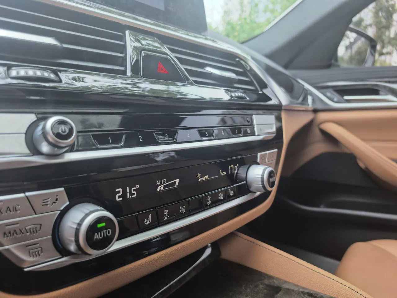BMW 5 Series 2020 530Li xDrive 2.0T M Sports Suit Automatic Gear 9