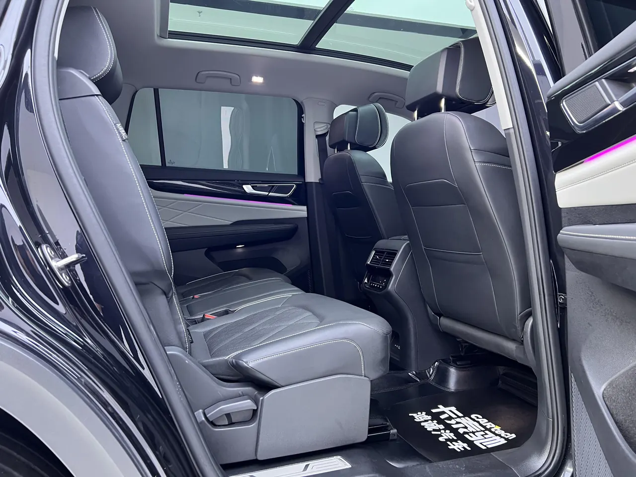 Volkswagen 2024 Tuang 2.0TSI 380TSI four-wheel drive Longyao version automatic gear 18