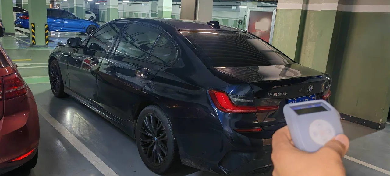 BMW 3 Series 2020 325Li 2.0T M Sports Obsidian Night Edition Automatic Gear 3