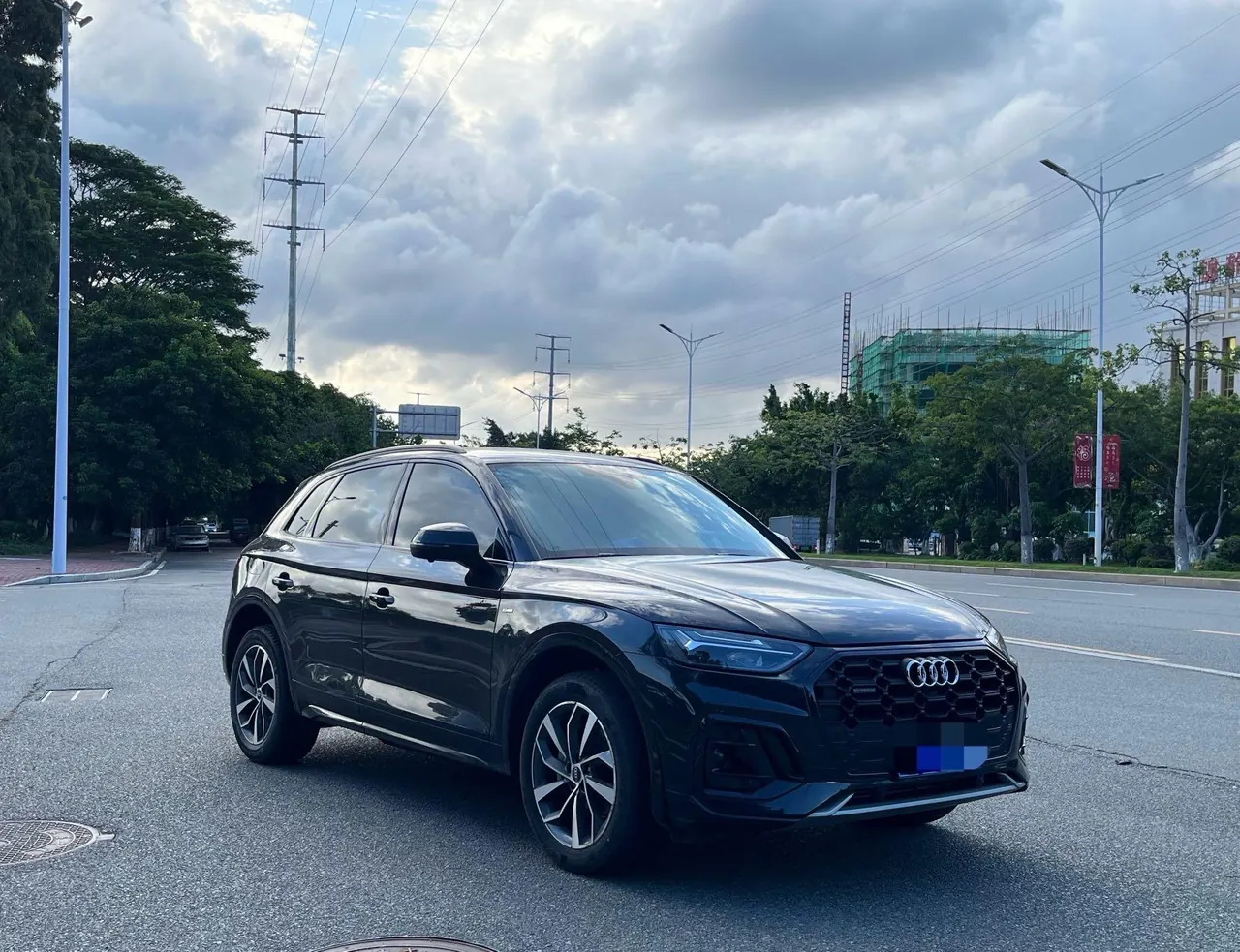 Audi 2023 Q5L 2.0TFSI 40TFSI luxury dynamic automatic 3