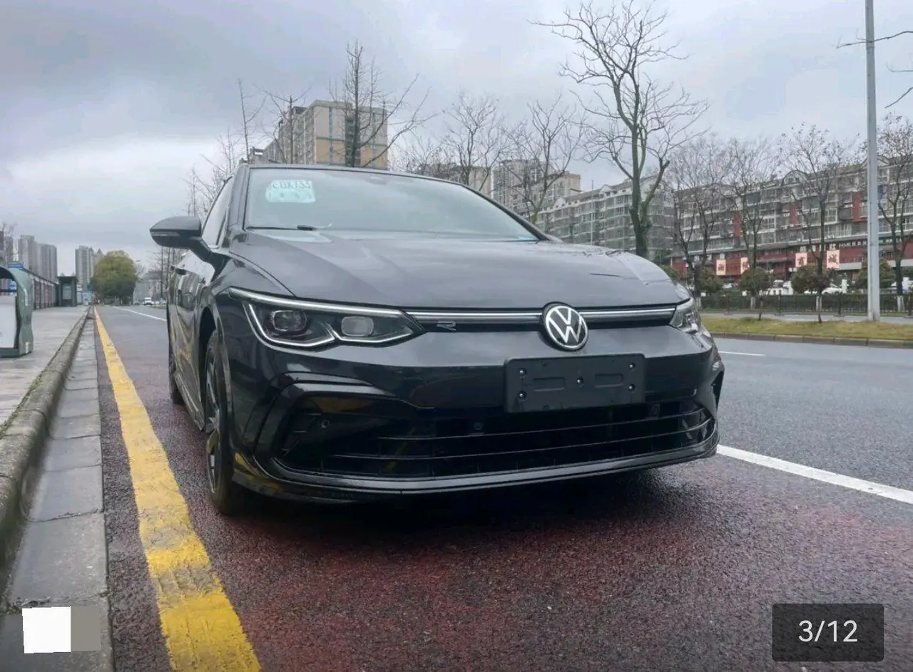 Volkswagen 2020 Golf 7 R-Line 1.4TSI 280TSI Beloved Edition Automatic 3