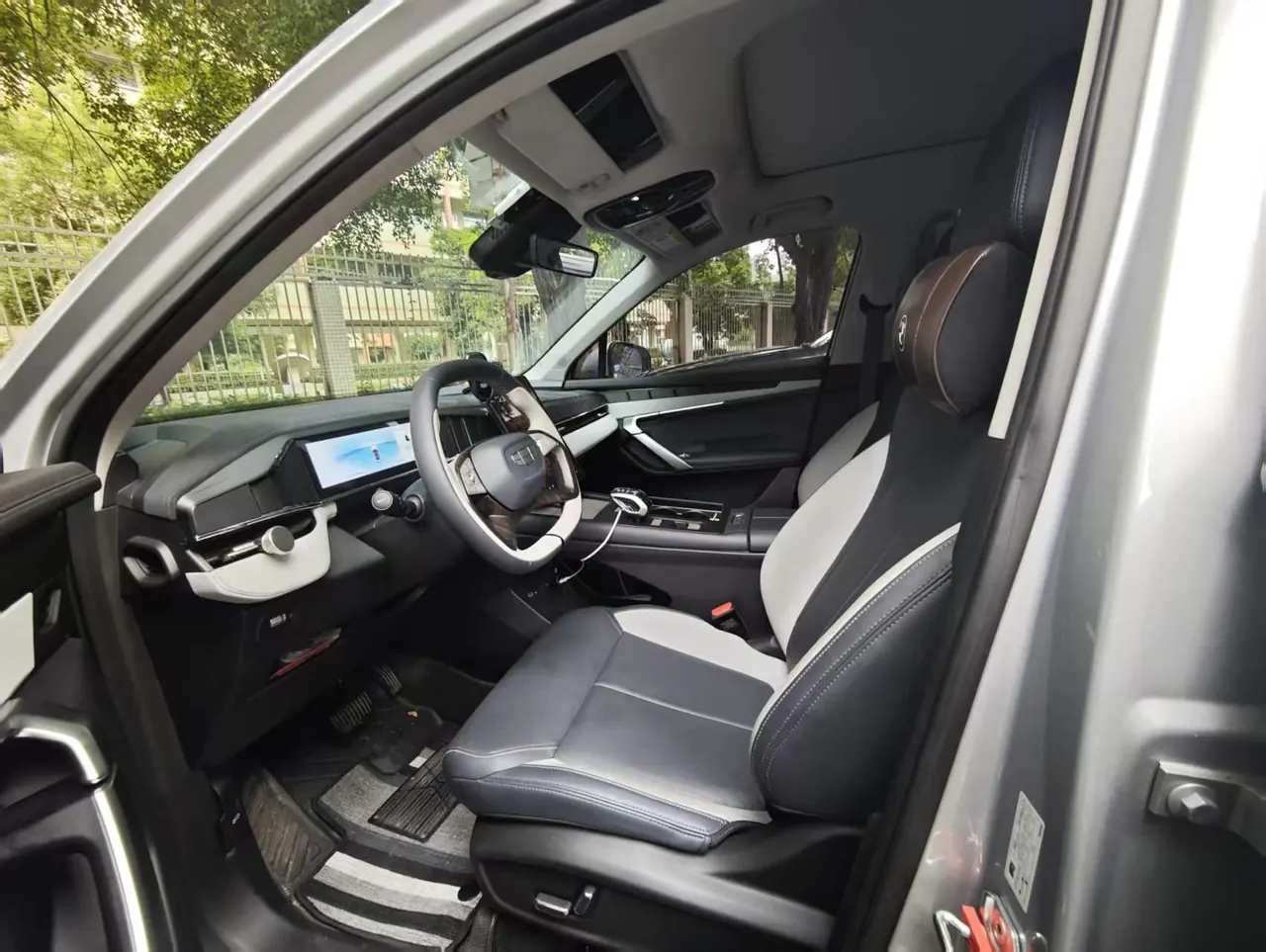 Geely 2024 Boyue L 1.5TD Premium Edition Automatic Gear 3