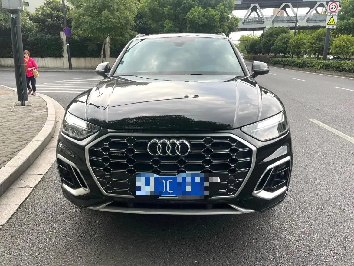 Audi 2024 Q5L Sportback 2.0TFSI 40TFSI fashion automatic 6