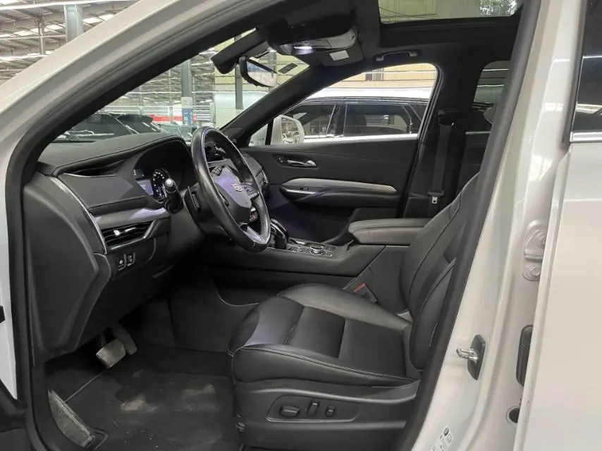 Cadillac 2020 XT4 2.0T 28T Two-Drive Leading Type (Modified) Automatic Gear 2