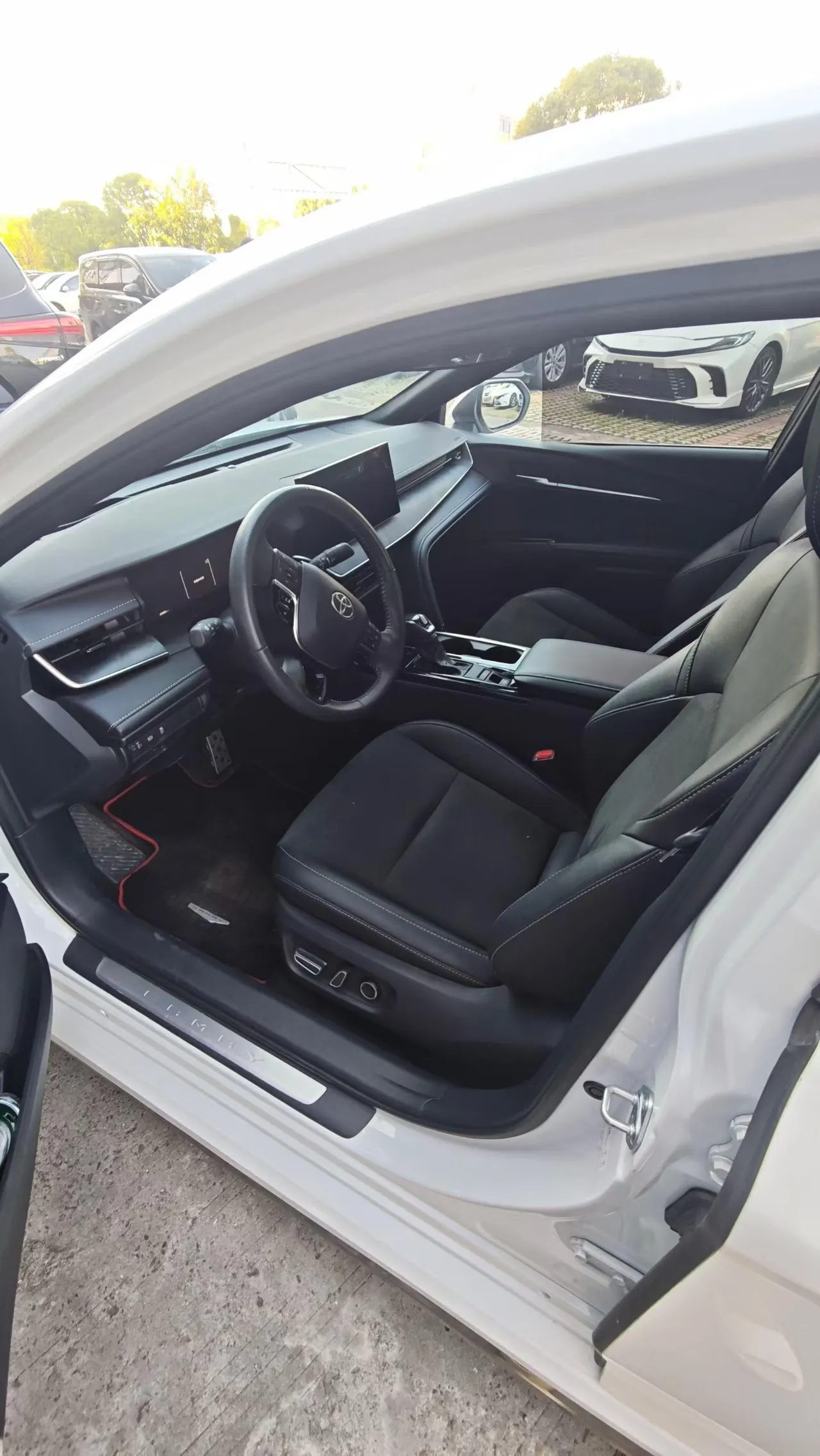 Toyota 2024 Camry Dual Engine 2.0HXS CVT Sport PLUS Edition Automatic Transmission 2