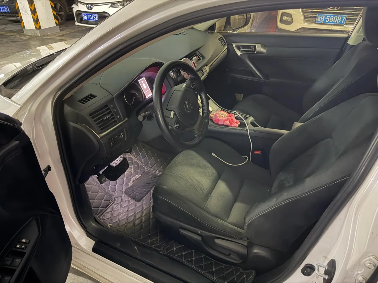 Lexus CT (Imported) 2020 CT200h 1.8 Stepless Elite Automatic Gear 4