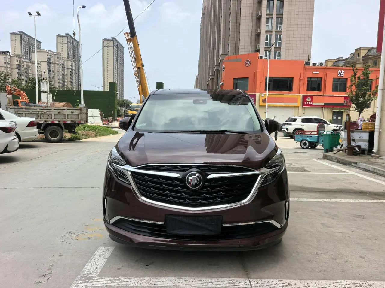 Buick 2022 GL8 ES Lu Zun 48V 2.0T 653T Luxury Automatic Gear 2