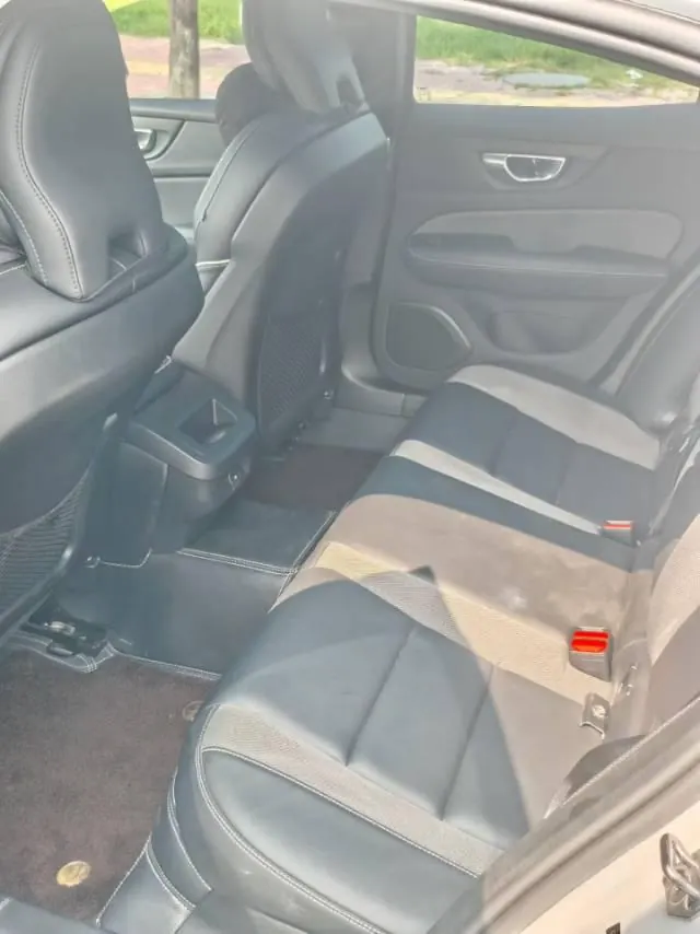 Volvo 2022 S60 48V 2.0T B4 Zhiyuan Sports Edition Automatic Gear 5