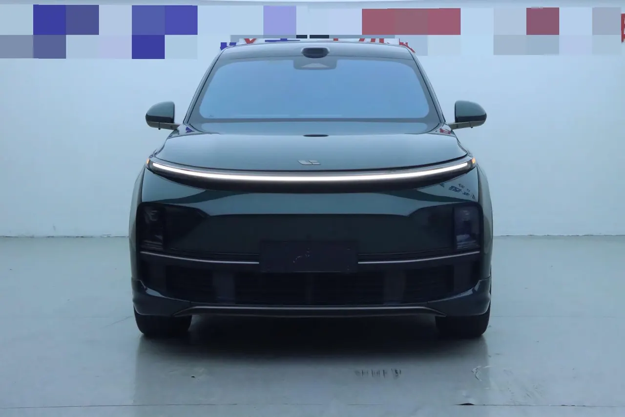 Li 2025 L9 Ultra Smart Refresh Edition Automatic Transmission 2