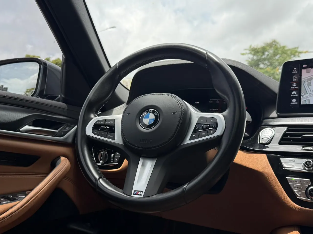 BMW 5 Series (Imported) 2022 525i 2.0T M Sports Suit (Modified 2) Automatic Gear 10