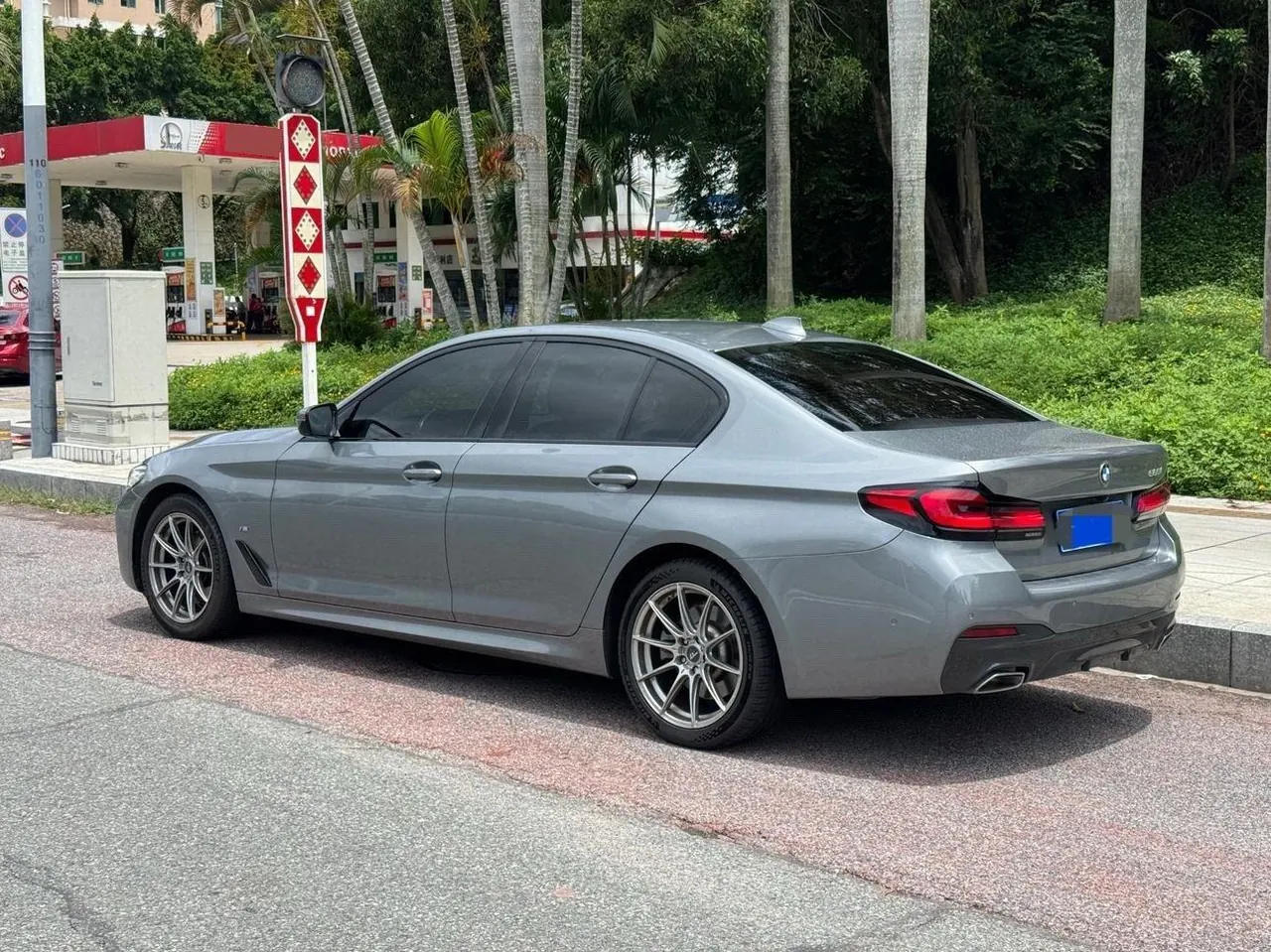 BMW 5 Series (Imported) 2022 525i 2.0T M Sports Suit (Modified 2) Automatic Gear 4