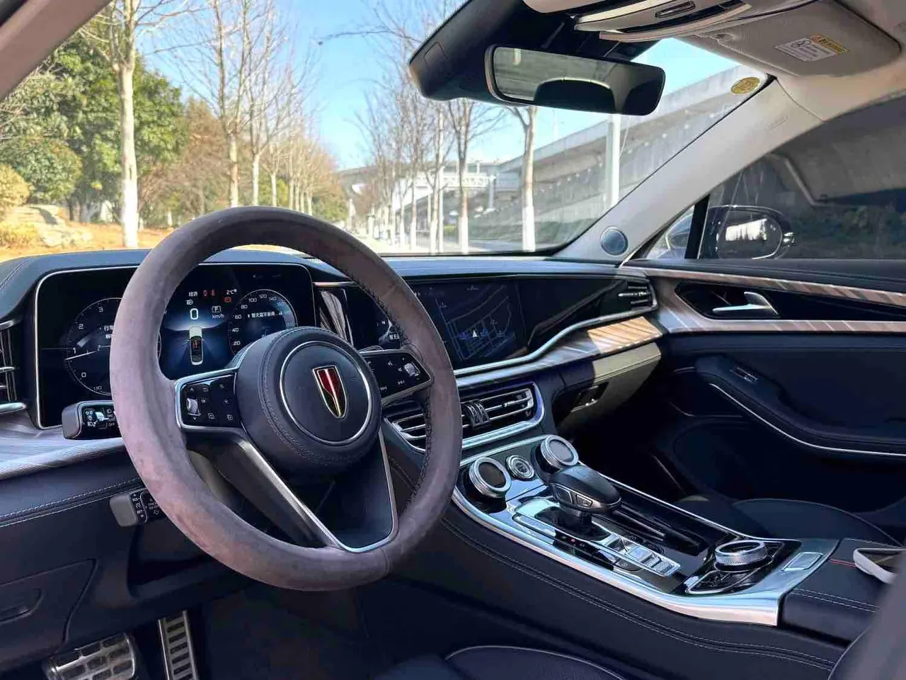 HongQi 2020 H9 48V 2.0T Zhilian Flag Edition Automatic Gear 5