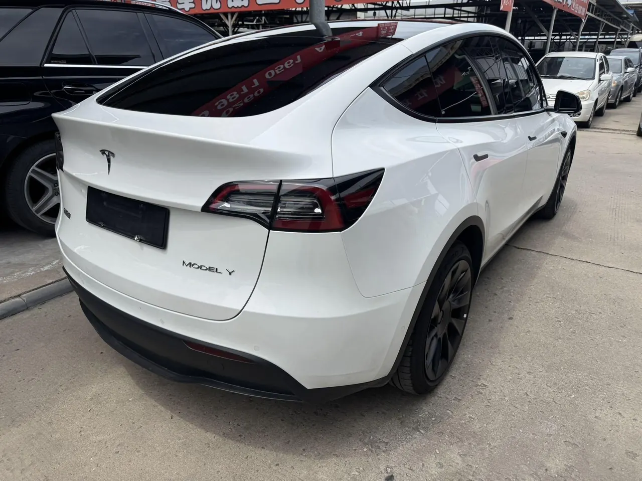 Tesla 2021 Model Y long endurance all-wheel drive version automatic transmission 2