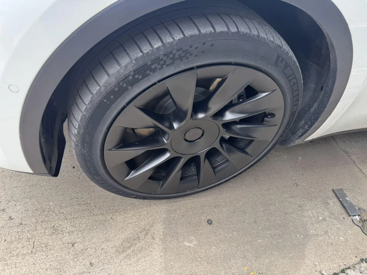 Tesla 2021 Model Y long endurance all-wheel drive version automatic transmission 4