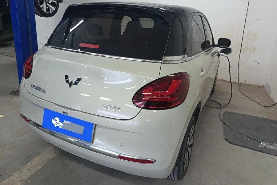 WuLing 2023 Plantronics 410km LingBox Exclusive Automatic Transmission 2