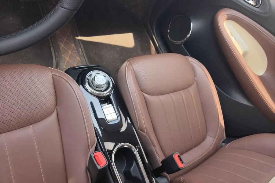 WuLing 2023 Plantronics 410km LingBox Exclusive Automatic Transmission 6