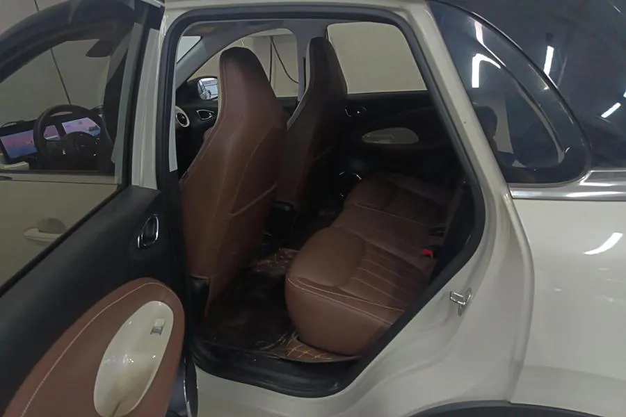 WuLing 2023 Plantronics 410km LingBox Exclusive Automatic Transmission 7