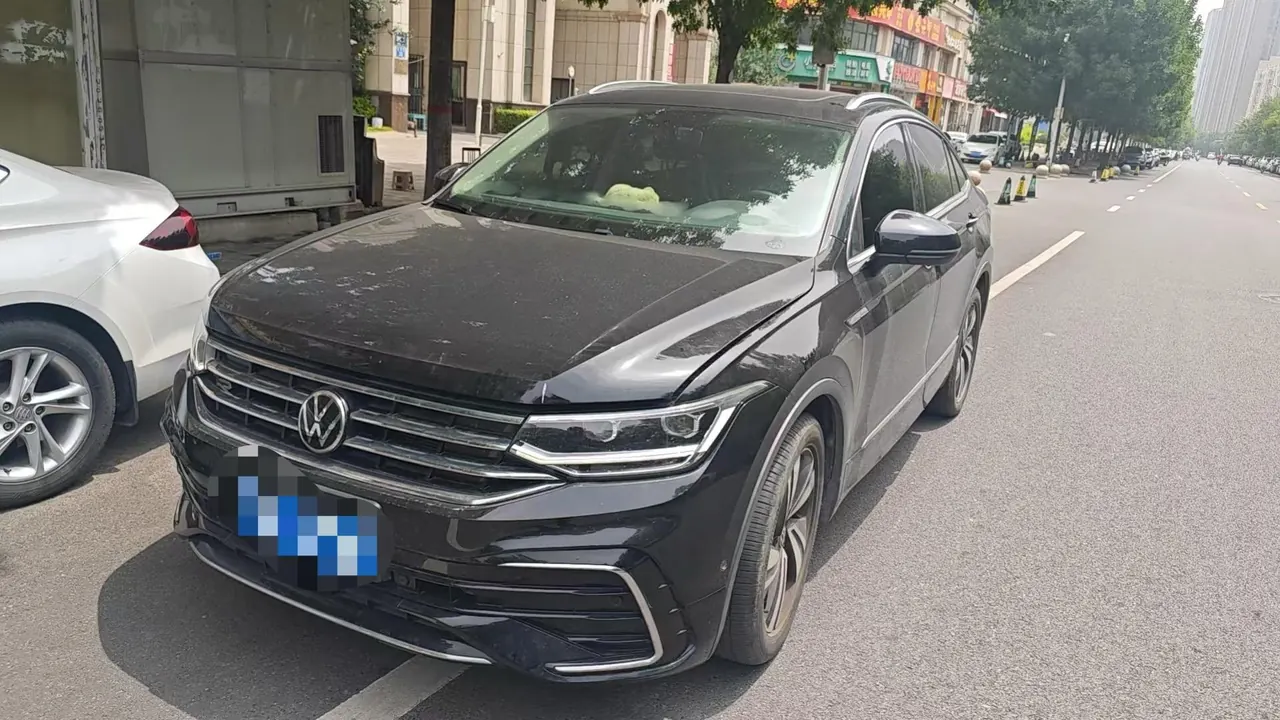 Открыть галерею: Volkswagen 2022 Tiguan X 2.0TSI 330TSI Two-Drive Ultimate Automatic Gear