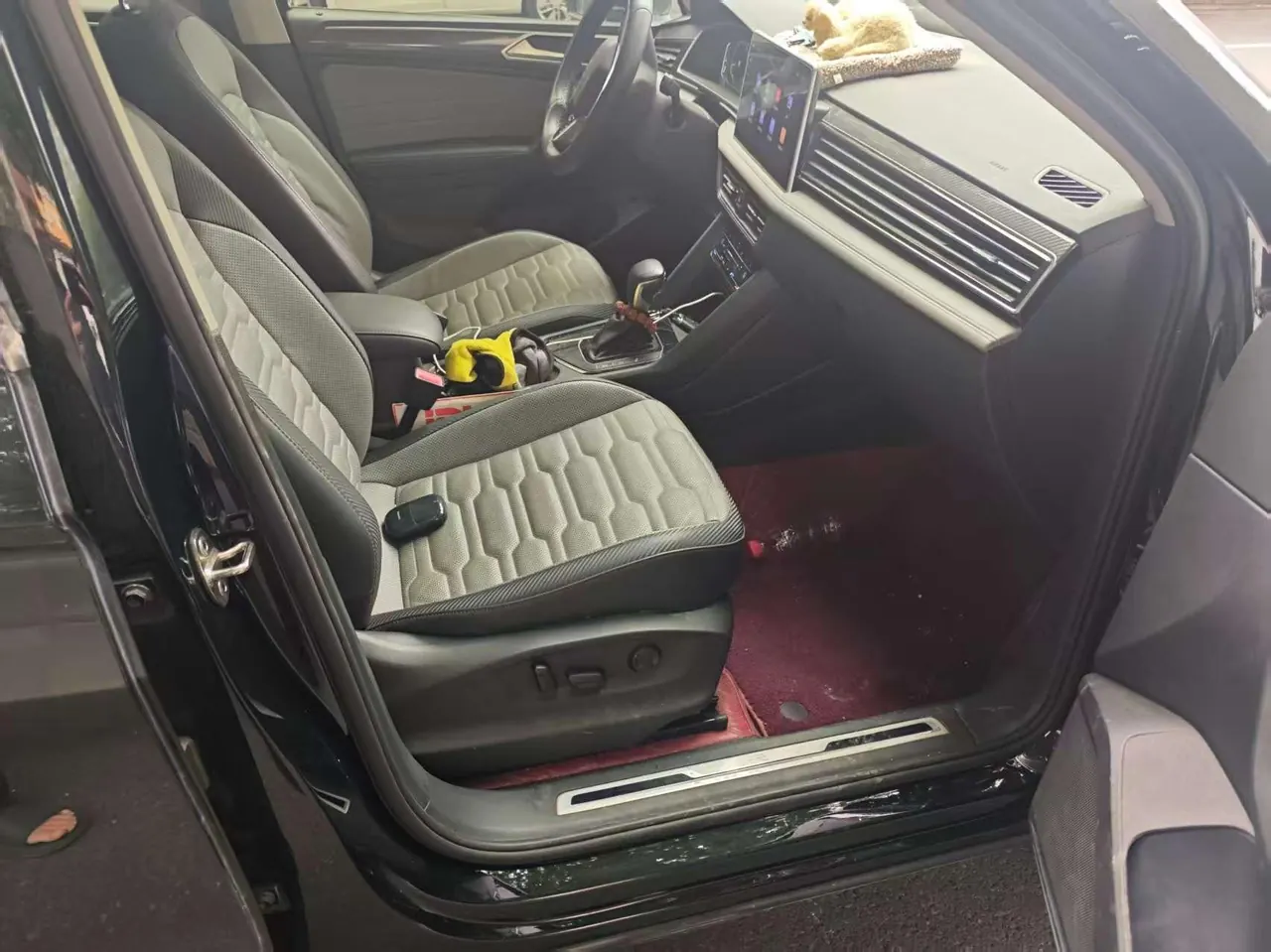 Volkswagen 2022 Tiguan X 2.0TSI 330TSI Two-Drive Ultimate Automatic Gear 5