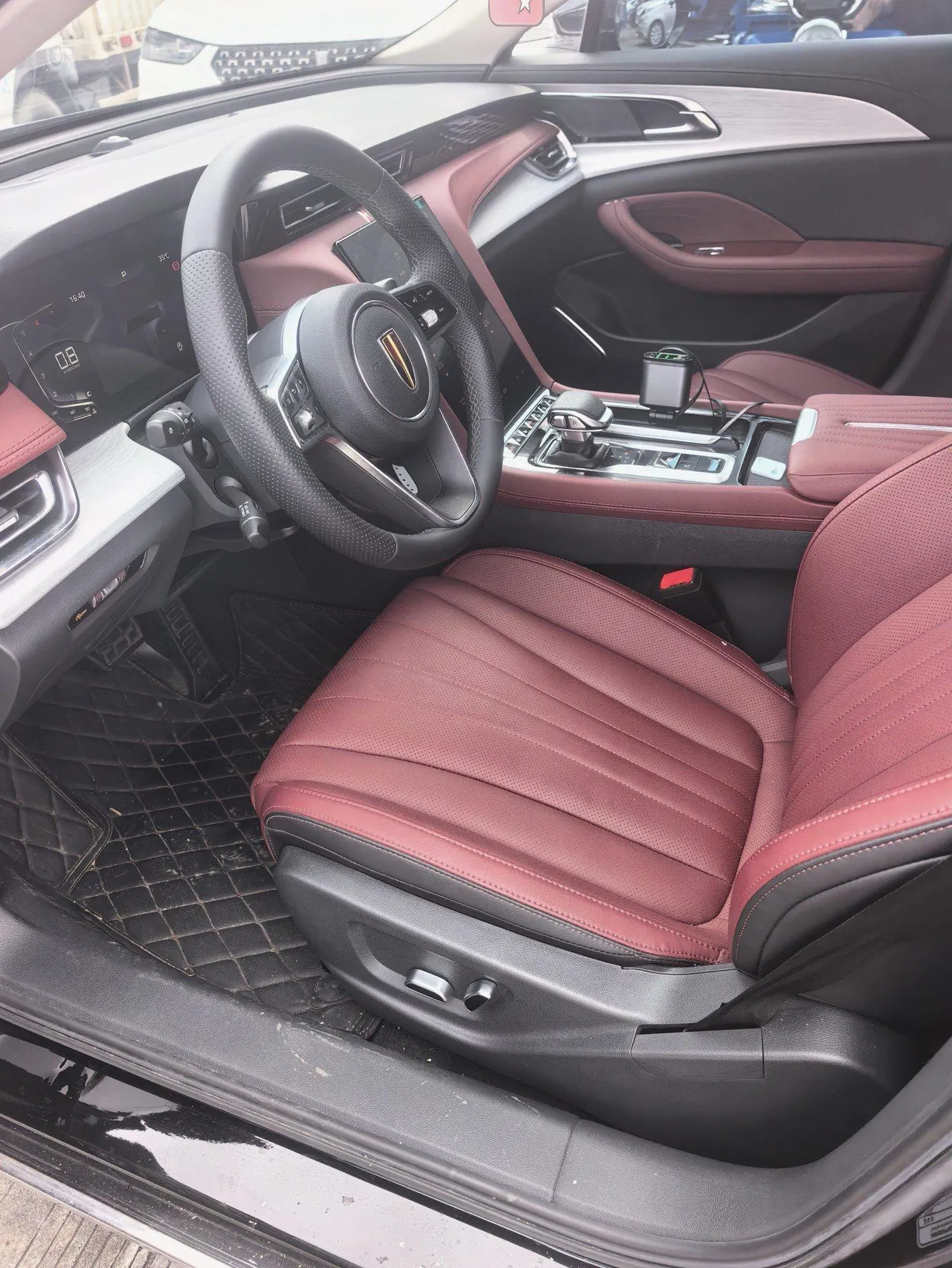 HongQi 2025 H5 1.5T Flag Rhyme 500000 Commemorative Automatic Gear 3