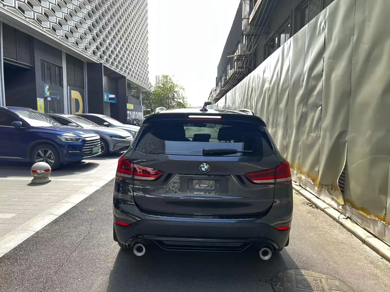 BMW 2022 X1 sDrive25Li 2.0T Leading Automatic Gear 3