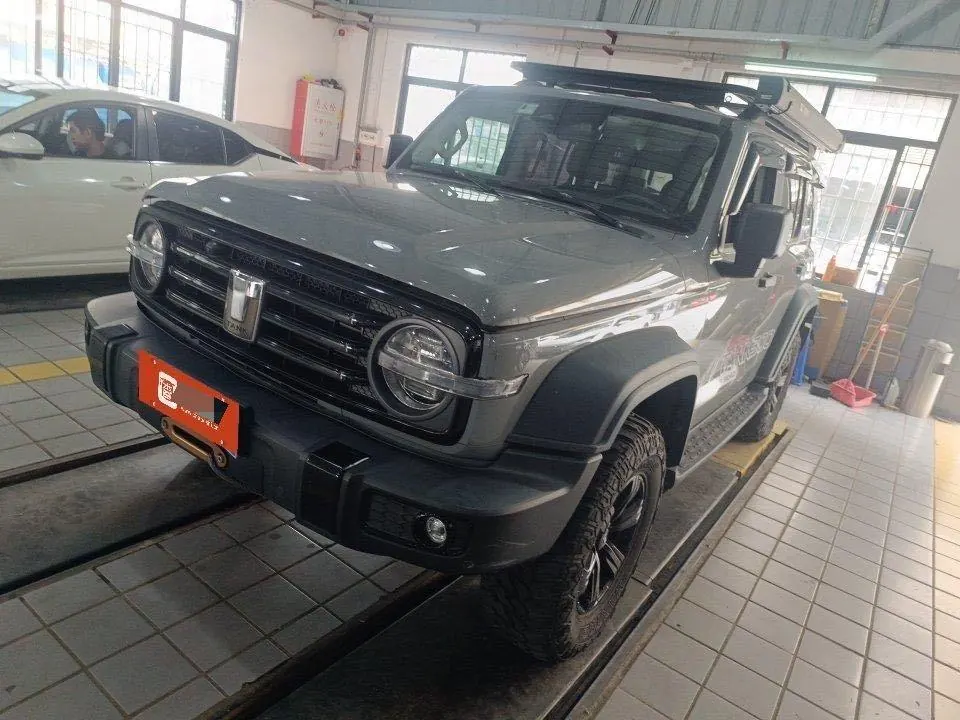 Tank 2023 Tank 300 2.0T Off-Road Challenger Automatic Gear - View 1