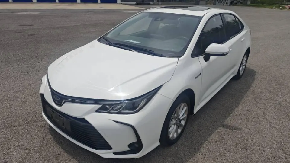 Открыть галерею: Toyota 2021 Corolla Double Engine 1.8 Stepless Elite Automatic Gear