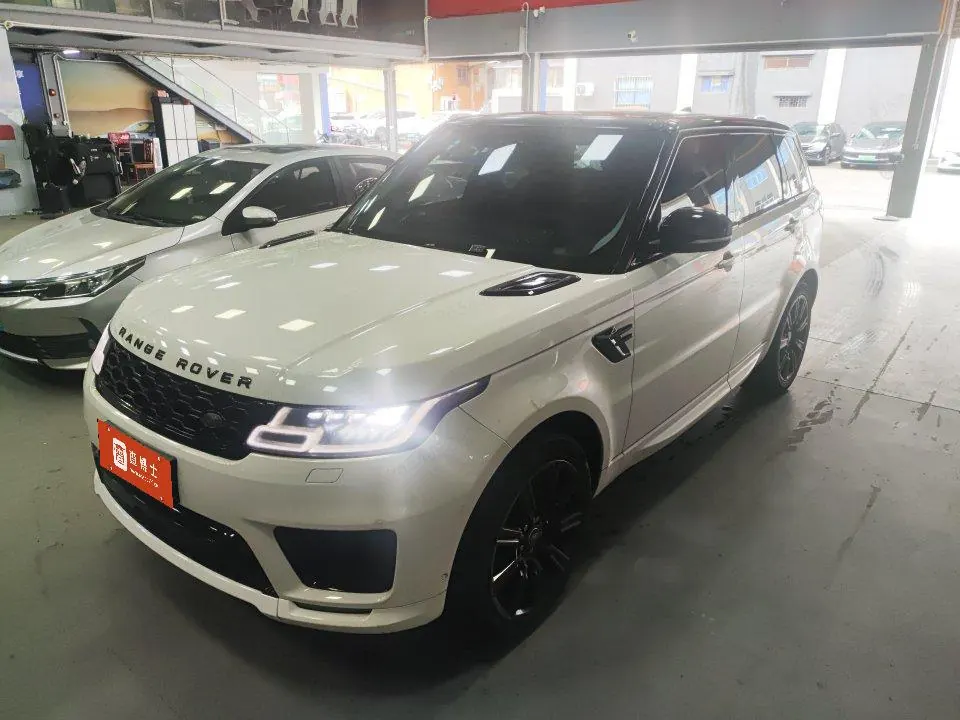 Land Rover Range Rover Sport Edition (Imported) 2021 Range Rover Sport Edition 48V 3.0T L6 Yao Black Edition Automatic Gear - View 1