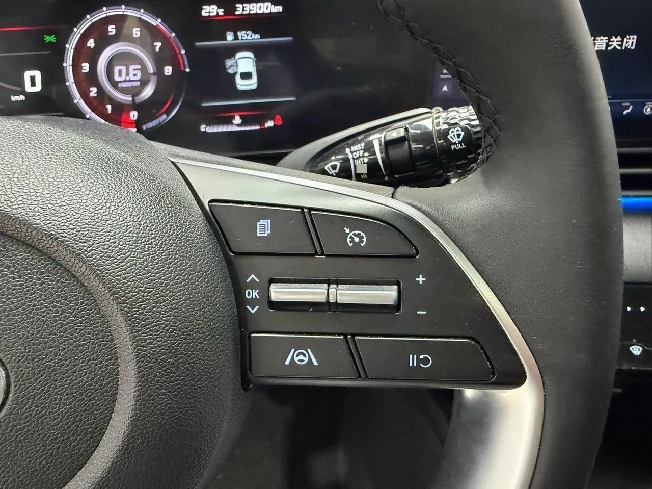 Hyundai 2022 Elantra -3-compartment 1.5 stepless LUX premium automatic gear 11