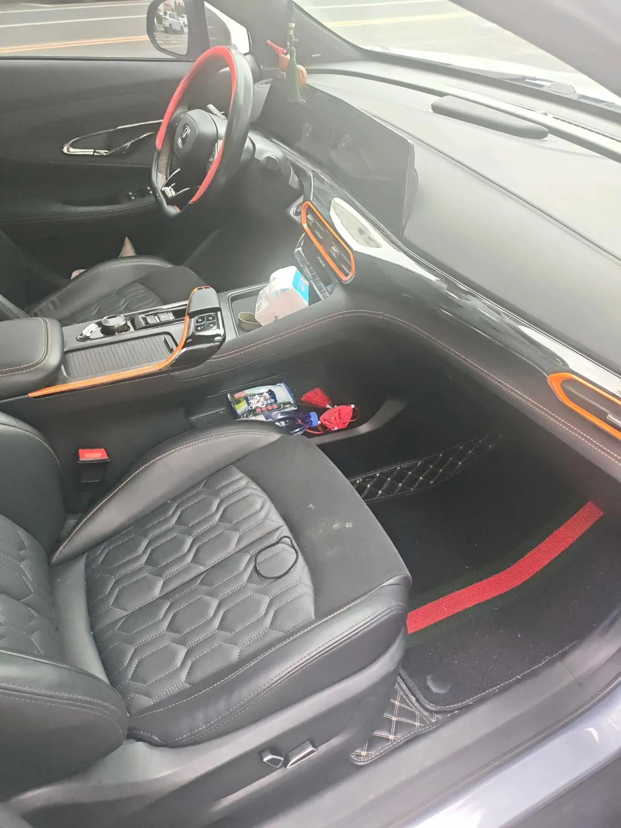 ChangAn 2021 UNI-T 1.5T Sports Flagship Automatic Gear 5