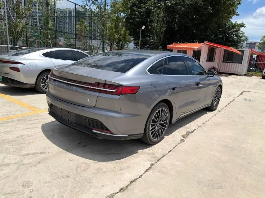BYD 2020 Han Super Long Endurance Deluxe Automatic Transmission 3