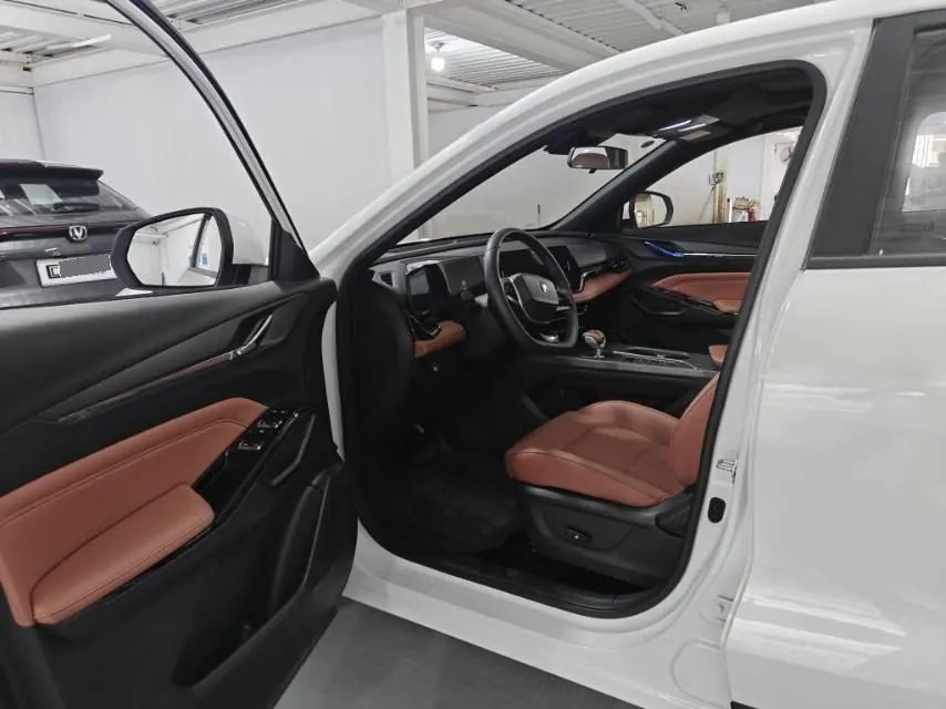 ChangAn 2026 X5 PLUS 1.5T Excellent PRO Automatic Gear 5