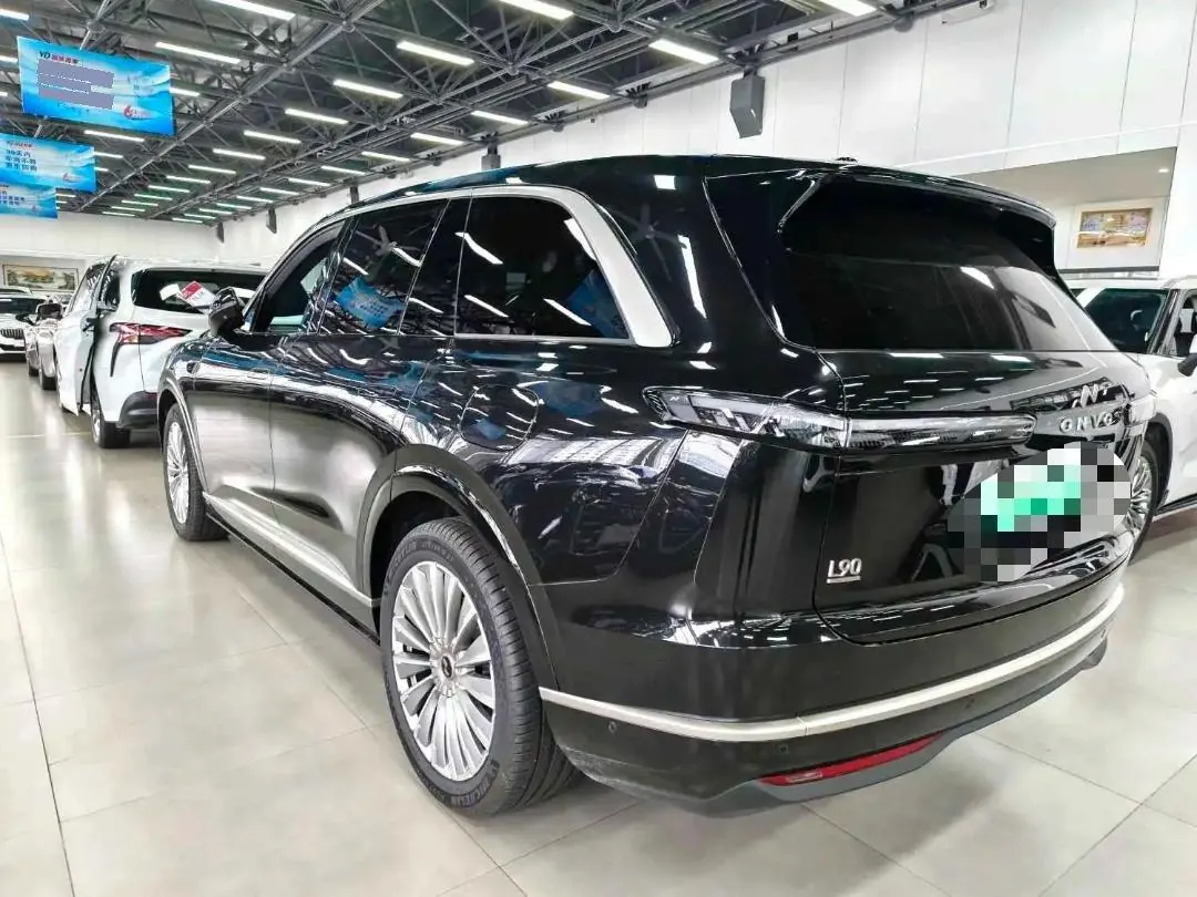 ONVO 2025 L90 Max six-seat automatic gear 3