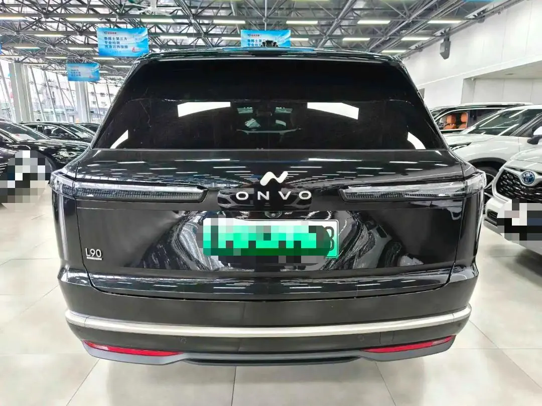 ONVO 2025 L90 Max six-seat automatic gear 4