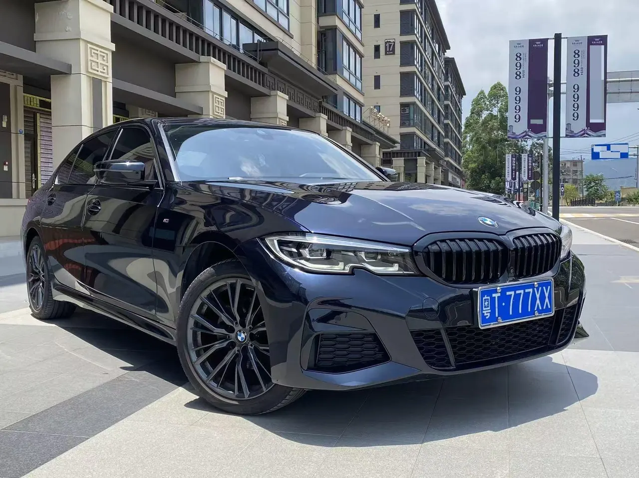BMW 3 Series 2022 325Li 2.0T M Sports Obsidian Night Kit (Changed) Automatic Gear 2