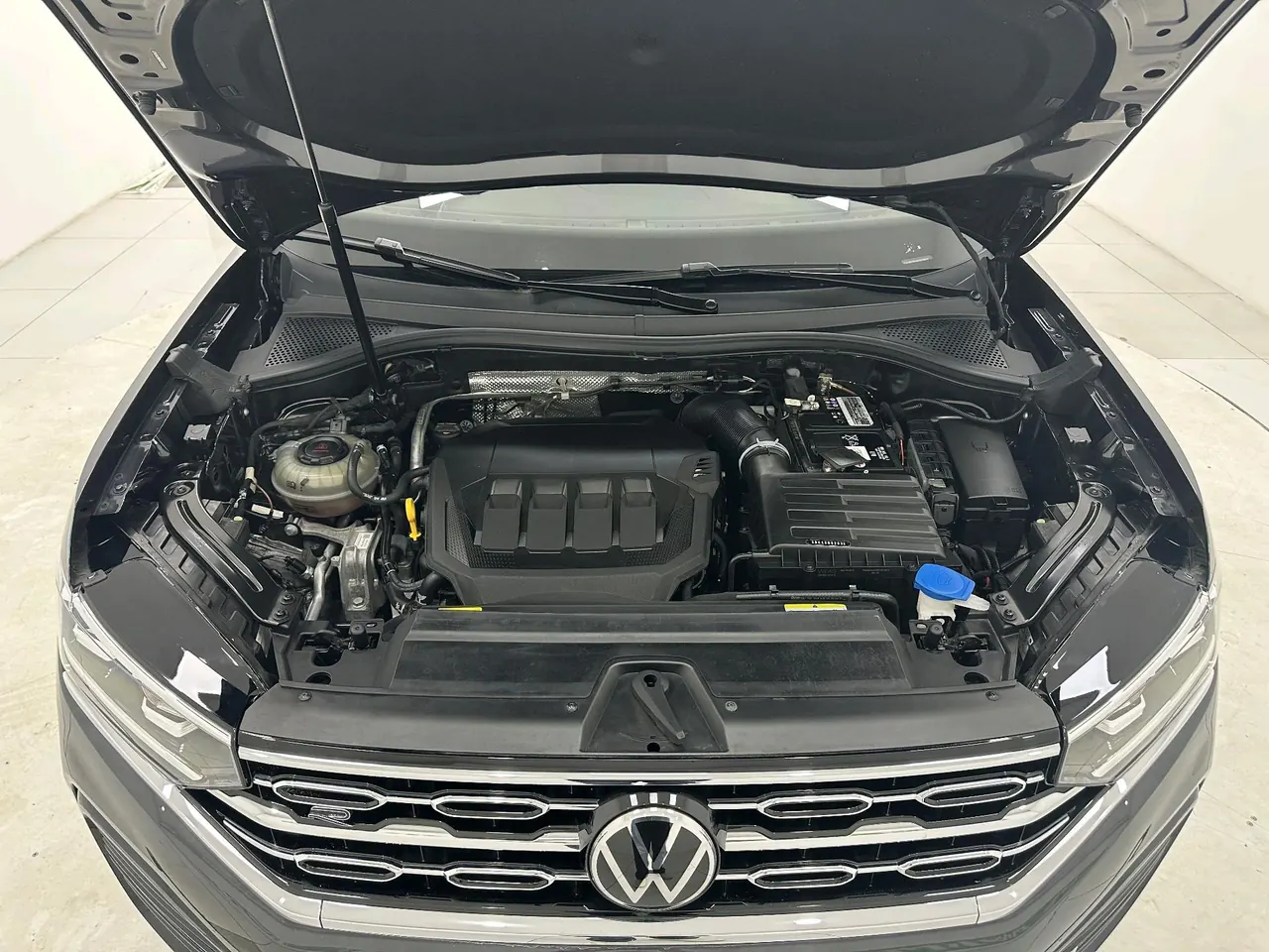 Volkswagen 2022 Tanyue 2.0TSI 380TSI Four-wheel Drive R-Line Smart Joint Edition Automatic Gear 4