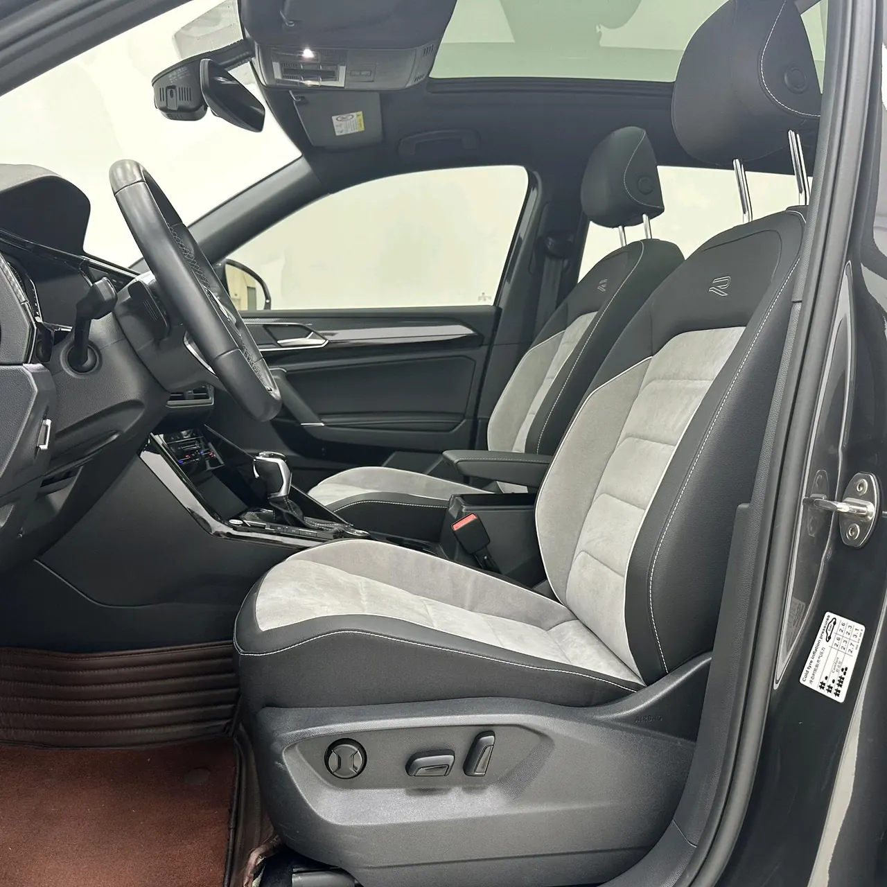 Volkswagen 2022 Tanyue 2.0TSI 380TSI Four-wheel Drive R-Line Smart Joint Edition Automatic Gear 7